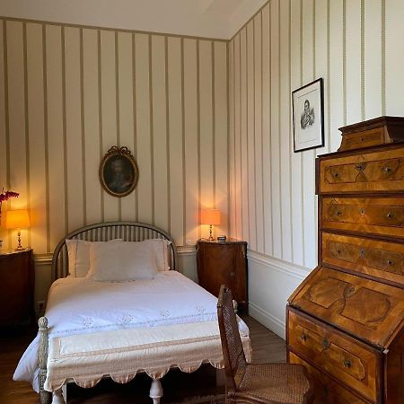 Chateau De Bostz Besson Eksteriør billede