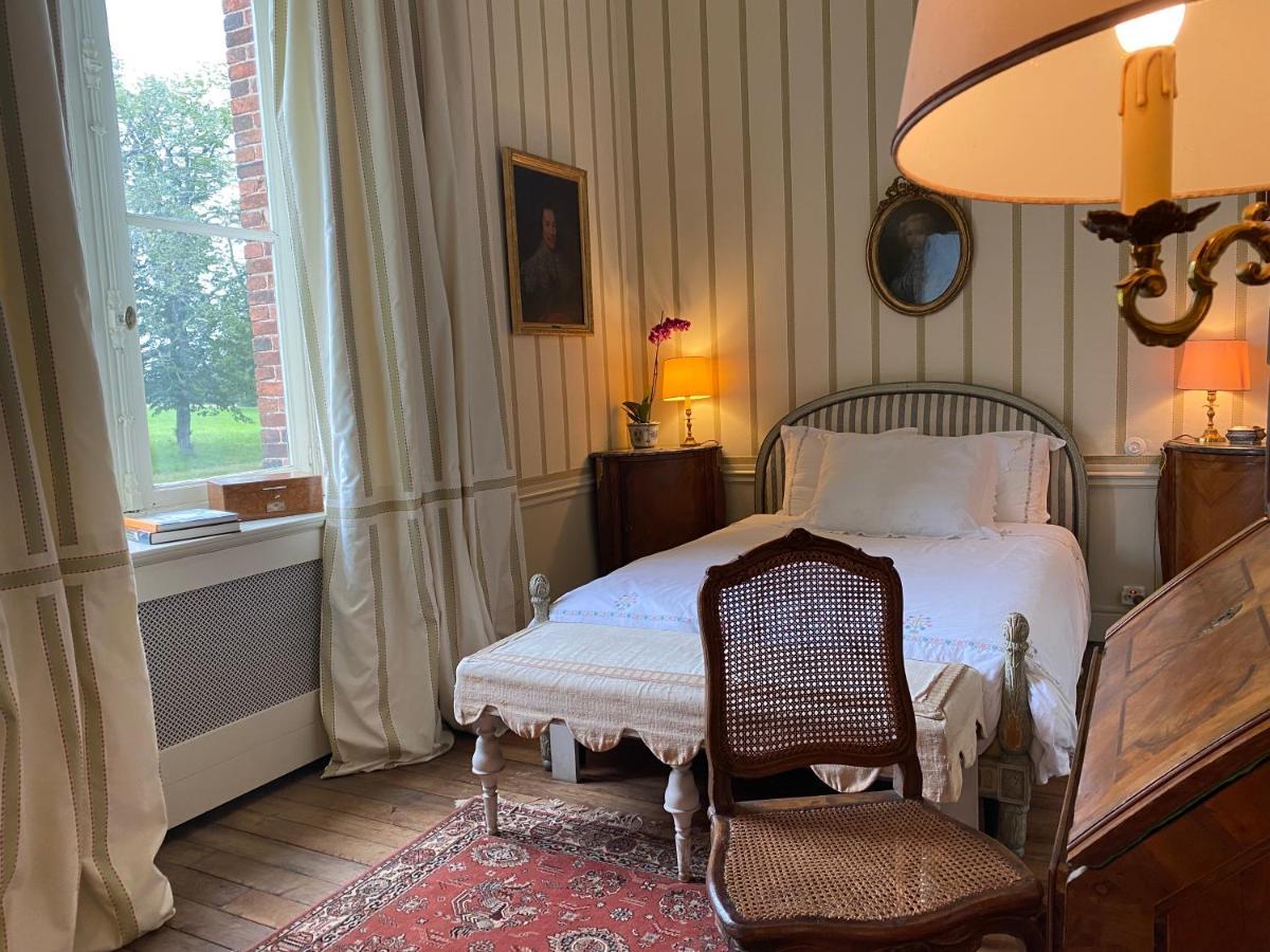 Chateau De Bostz Besson Eksteriør billede